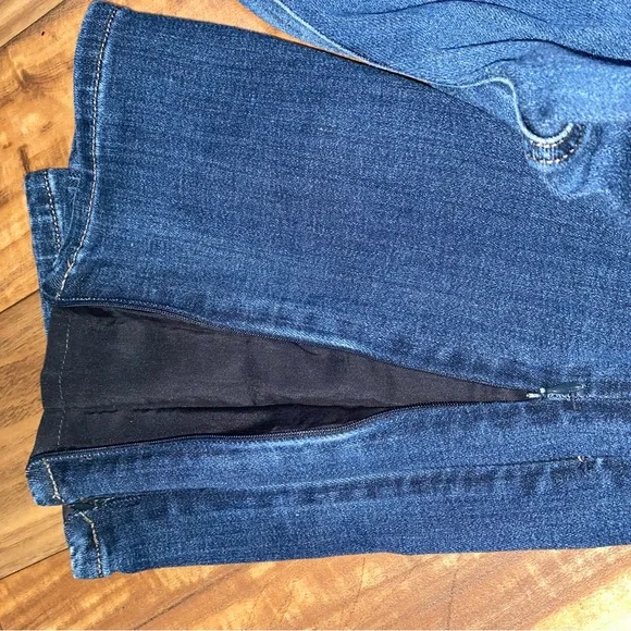 Maternity under belly jeans - Picture 3 of 4